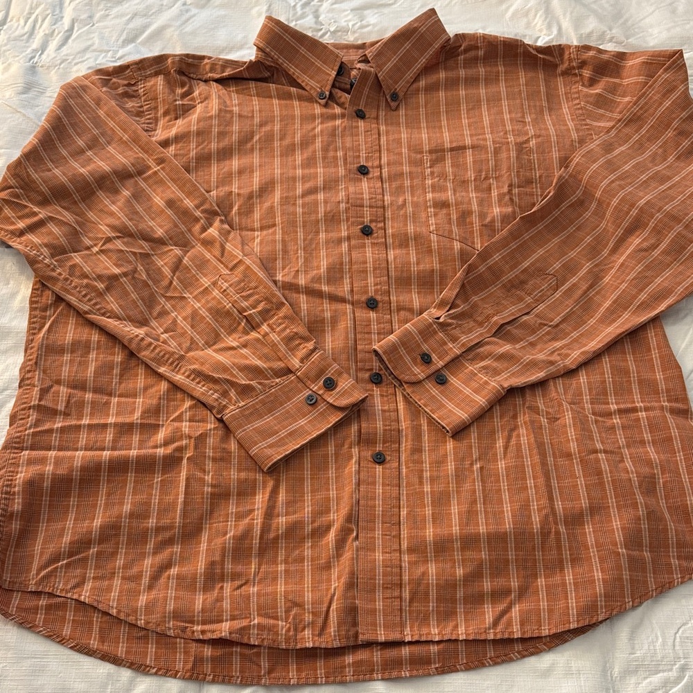 Dockers Men's Rust Striped Button Down Shirt size XL 17/17 1/2 neck.
